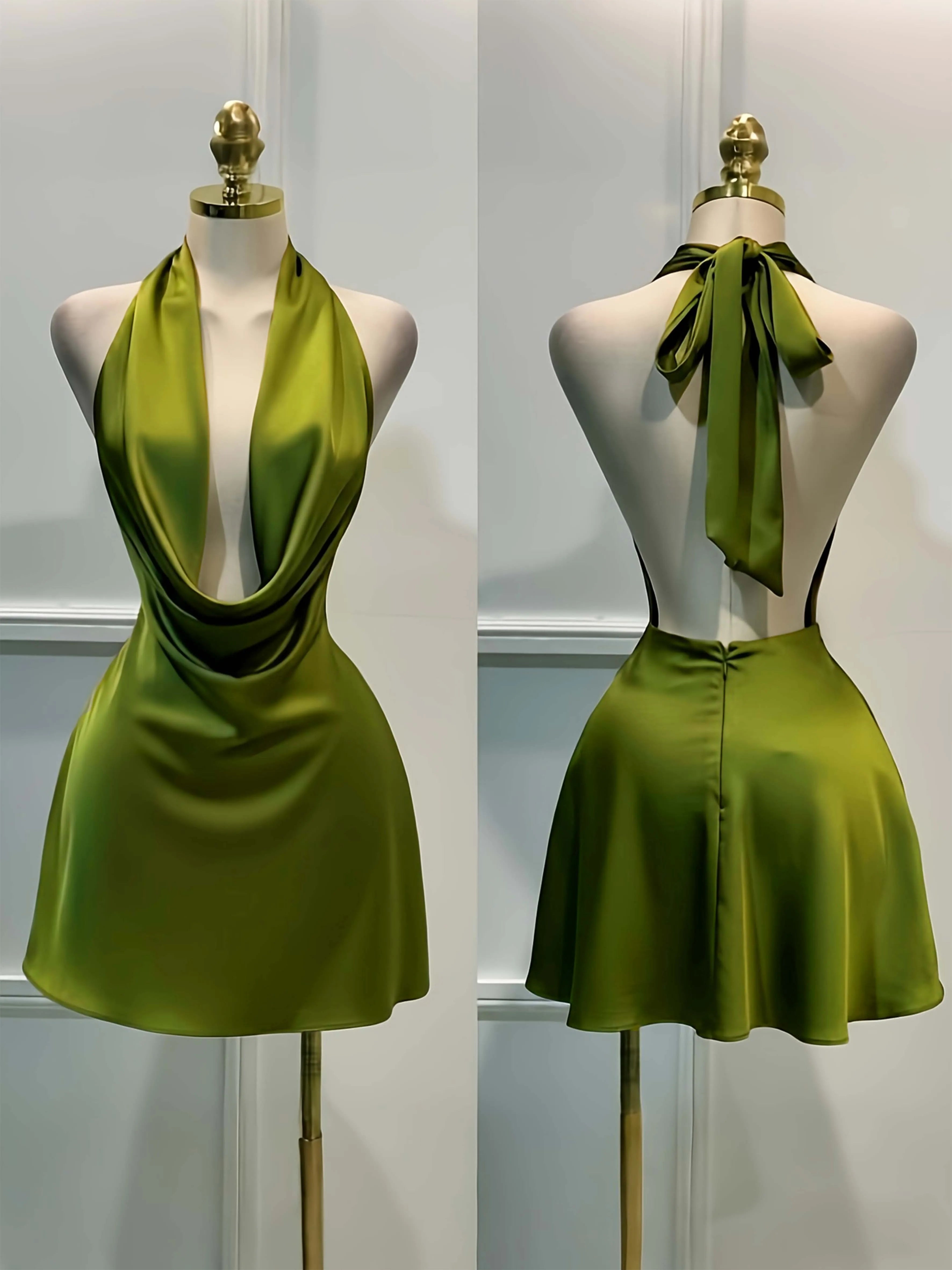 Vestido Midi de Cetim com abertura nas Costas e Decote Aberto