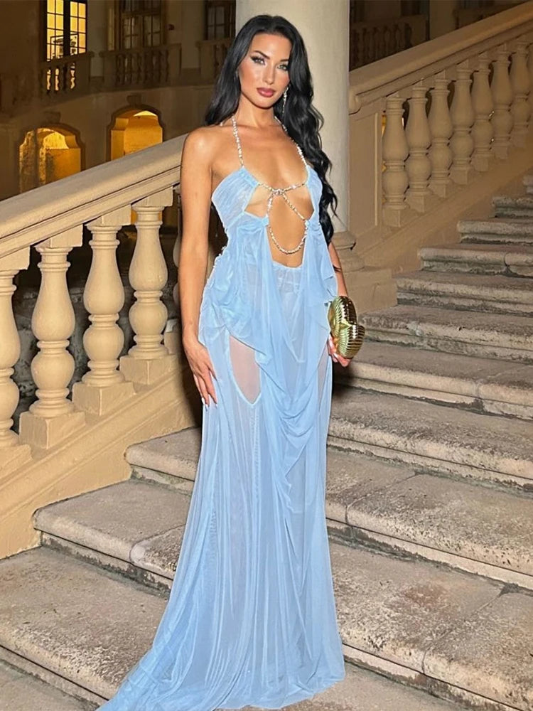 Vestido Longo Elegante com Cadeia e Decote Profundo nas Costas